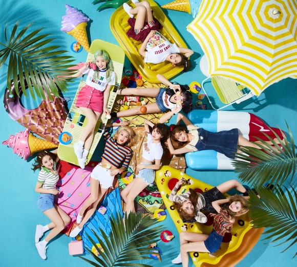 TWICE、シングル『HAPPY HAPPY』7月17日発売 - TOWER RECORDS ONLINE