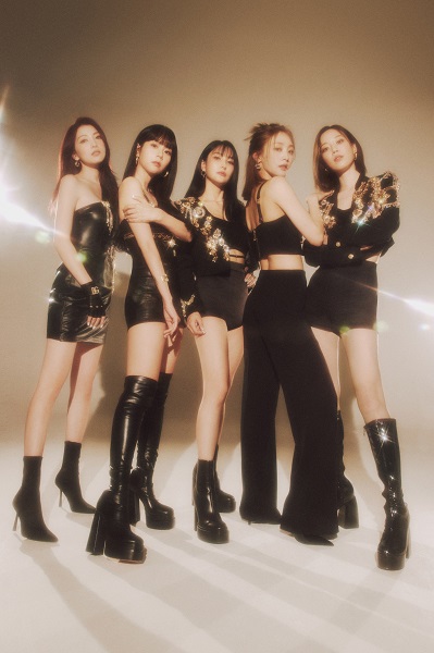 KARA|デビュー15周年記念アルバム『MOVE AGAIN - KARA 15TH KARA|デビュー15周年記念アルバム『MOVE AGAIN - KARA 15TH