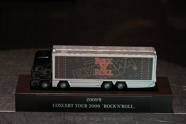 EIKICHI YAZAWA CONCERT TOUR 2009 「ROCK'N'ROLL」トランポ